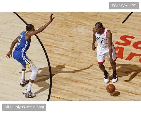 罗斯突破制造错位，高效输出改变比赛节奏