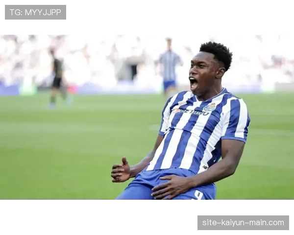 巴萨年轻化阵痛显现，经验断层对争冠形势产生影响